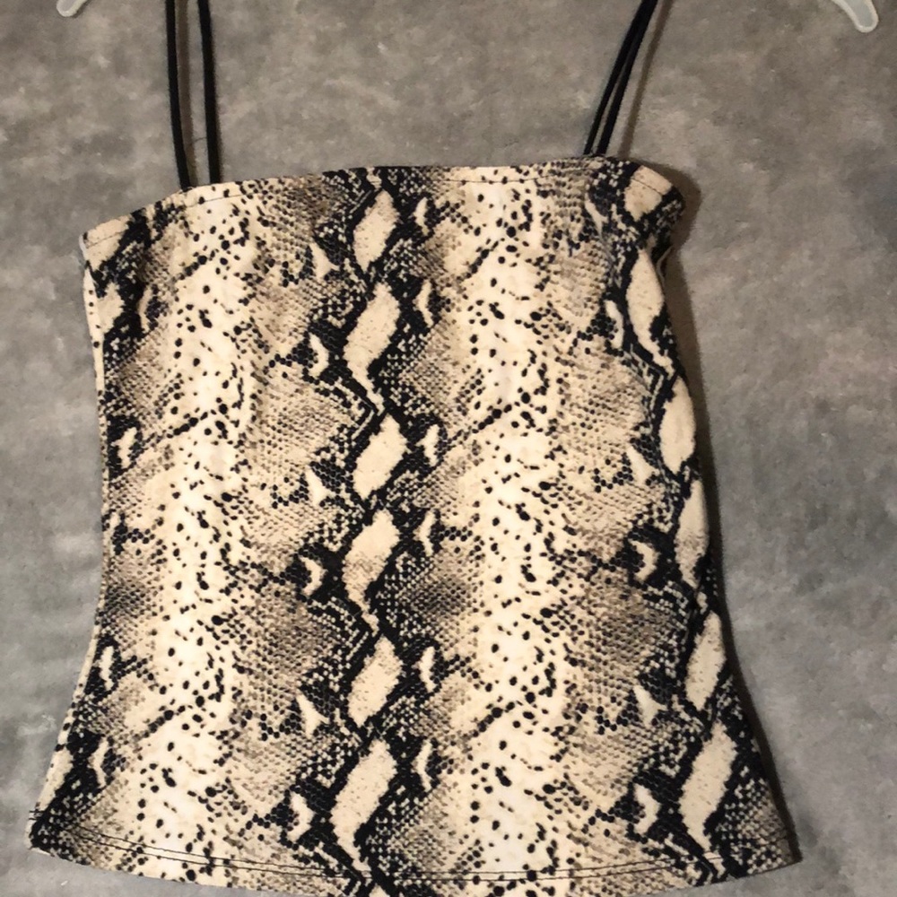 Crop tank top